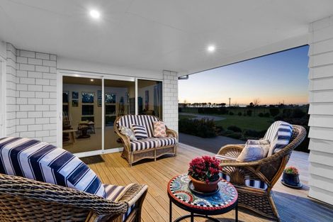 Photo of property in 60 Turangi Road, Motunui, Waitara, 4383