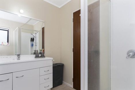 Photo of property in 18a Milton Road, Hospital Hill, Napier, 4110