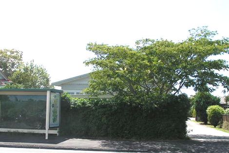 Photo of property in 2/137 Onewa Road, Northcote, Auckland, 0627