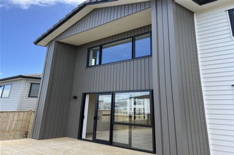 Photo of property in 28 Lime Hill Rise, Flat Bush, Auckland, 2019