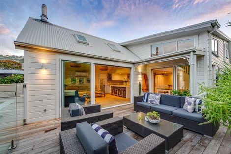 Photo of property in 43 Dryden Street, Sumner, Christchurch, 8081