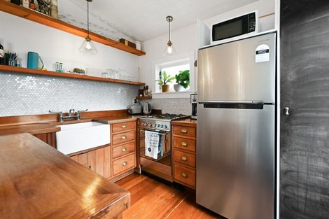 Photo of property in 14 Pukeko Street, Frankton, Hamilton, 3204