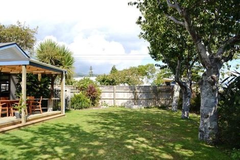 Photo of property in 19 Donnelly Street, Oakura, 4314