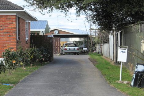 Photo of property in 2/76 Sutton Crescent, Papakura, 2110