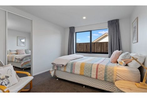 Photo of property in 11 Westpark Boulevard, Rangiora, 7400