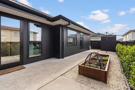 Photo of property in 5 Canoe Lane, Riverhead, 0820