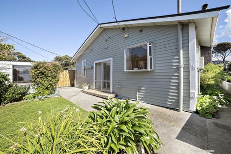 Photo of property in 14a Tirangi Road, Rongotai, Wellington, 6022