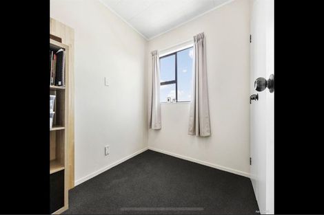 Photo of property in 8/37a Glengarry Road, Glen Eden, Auckland, 0602