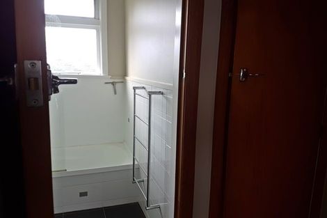 Photo of property in 10 Mcdonald Place, Awapuni, Palmerston North, 4412