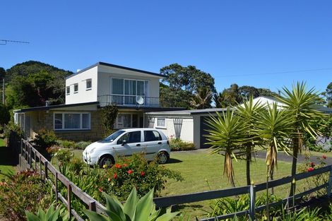 Photo of property in 279 Colville Road, Coromandel, 3584