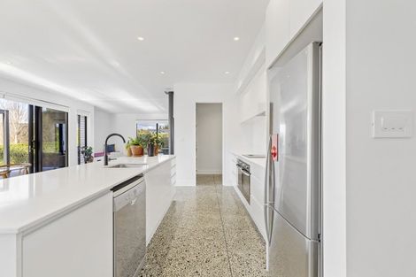 Photo of property in 111 Polson Hill Drive, Aokautere, Palmerston North, 4471