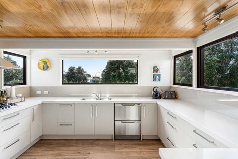 Photo of property in 12 Mountain Vista Place, Pauanui, Hikuai, 3579