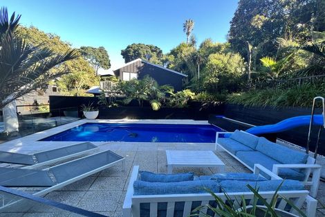 Photo of property in 23 Telephone Road, Birkenhead, Auckland, 0626