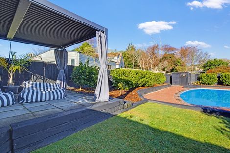 Photo of property in 15 Carter Drive, Pomare, Rotorua, 3015