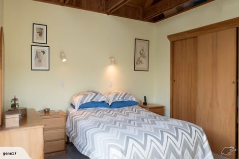 Photo of property in 21 Du Fresne Place, Russell, 0202