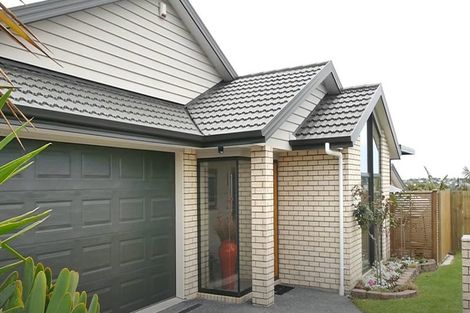 Photo of property in 10 Bonny Crescent, Massey, Auckland, 0614