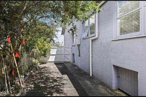 Photo of property in 2/221 Onewa Road, Birkenhead, Auckland, 0626