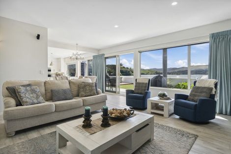 Photo of property in 85 Paremata Road, Paremata, Porirua, 5024