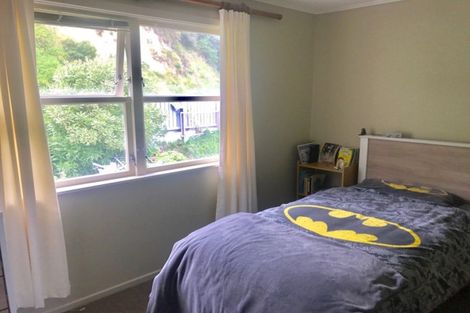 Photo of property in 31 Sunset Parade, Plimmerton, Porirua, 5026