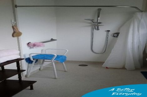 Photo of property in 79 Glover Road, Hawera, 4610