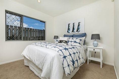 Photo of property in 60 Garelja Road, Henderson, Auckland, 0612