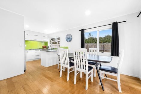 Photo of property in 1/12 Marbeth Court, Botany Downs, Auckland, 2010