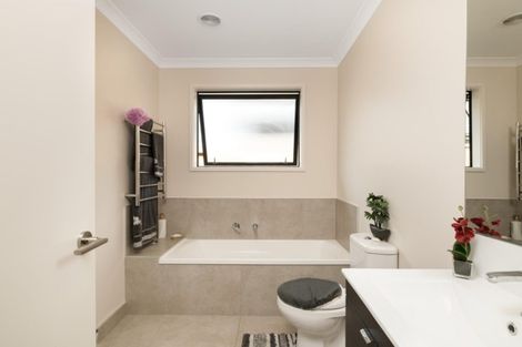 Photo of property in 4 Monaro Place, Papamoa, 3118