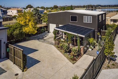 Photo of property in 168a Charles Street, Westshore, Napier, 4110