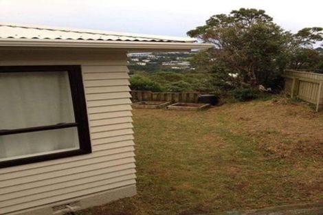 Photo of property in 86 Black Rock Road, Newlands, Wellington, 6037