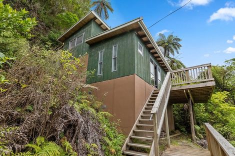Photo of property in 34 Spencer Road, Lake Tarawera, Rotorua, 3076