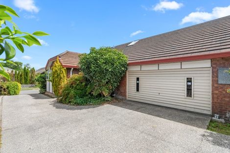 Photo of property in 1/5 Cottesmore Close, Burnside, Christchurch, 8053