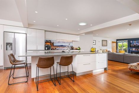 Photo of property in 43a Rock Isle Road, Torbay, Auckland, 0630