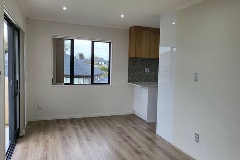 Photo of property in 37 Nola Dawn Avenue, Papakura, 2110
