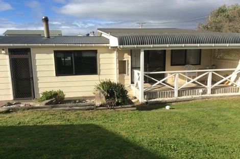 Photo of property in 15 Costello Crescent, Pukehina, Te Puke, 3189