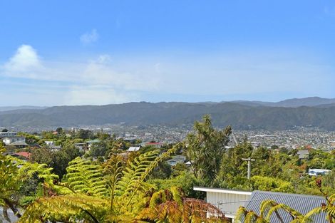 Photo of property in 59 Pokohiwi Road, Normandale, Lower Hutt, 5010