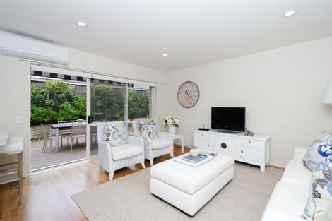 Photo of property in 14 Hendrika Court, Hobsonville, Auckland, 0618