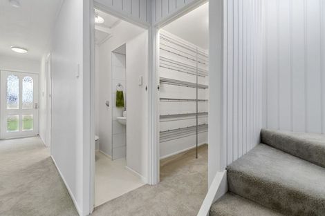 Photo of property in 29 Marsh Avenue, Forrest Hill, Auckland, 0620