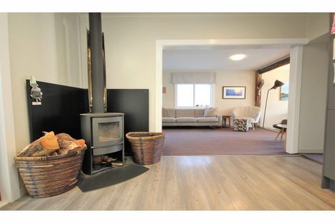 Photo of property in 72 Oxford Street, Lyttelton, 8082