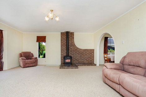 Photo of property in 292 Tamaki River Road, Dannevirke, 4972