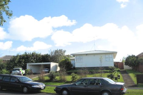 Photo of property in 145 Ennis Avenue, Pakuranga Heights, Auckland, 2010