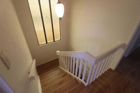 Photo of property in 2/177 Forrest Hill Road, Forrest Hill, Auckland, 0620