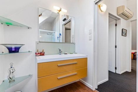 Photo of property in 15 Brookford Place, Westmorland, Christchurch, 8025