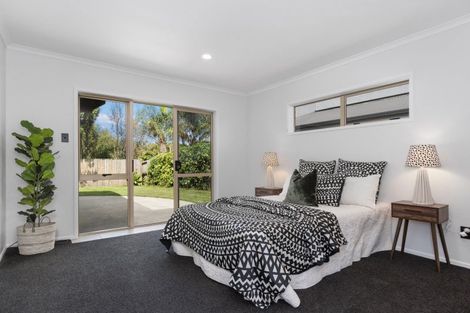 Photo of property in 17 Milbrook Place, Chartwell, Hamilton, 3210