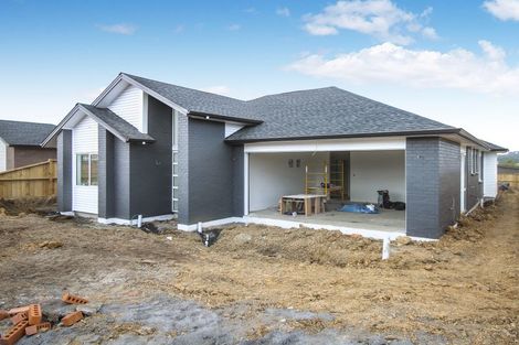 Photo of property in 29 Jelas Drive, Riverhead, 0820