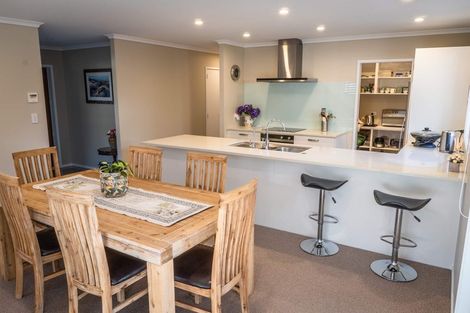 Photo of property in 7 Laly Haddon Place, Matakana, Warkworth, 0985