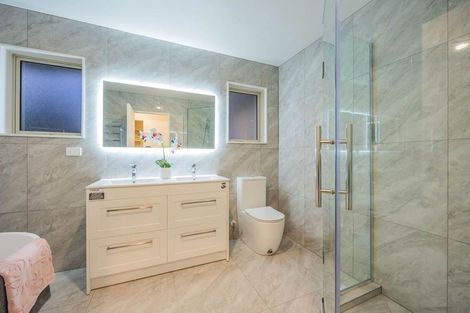 Photo of property in 245d Hill Road, The Gardens, Auckland, 2105