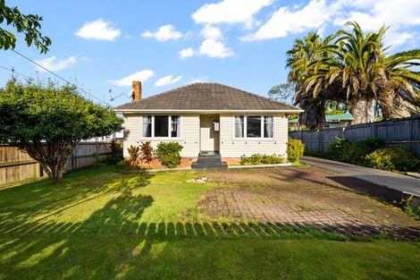 Photo of property in 29 Beaubank Road, Kelston, Auckland, 0602