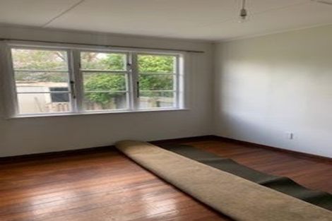 Photo of property in 2/23 Pitcairn Crescent, Bryndwr, Christchurch, 8053