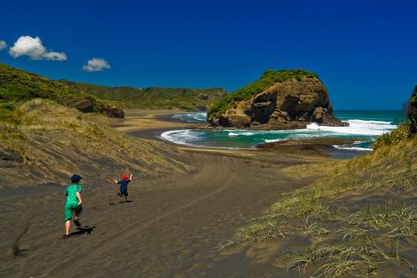 Photo of property in 27 Barrel Crescent, Swanson, Auckland, 0614