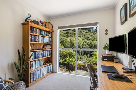 Photo of property in 17 Carvel Lane, Whitby, Porirua, 5024